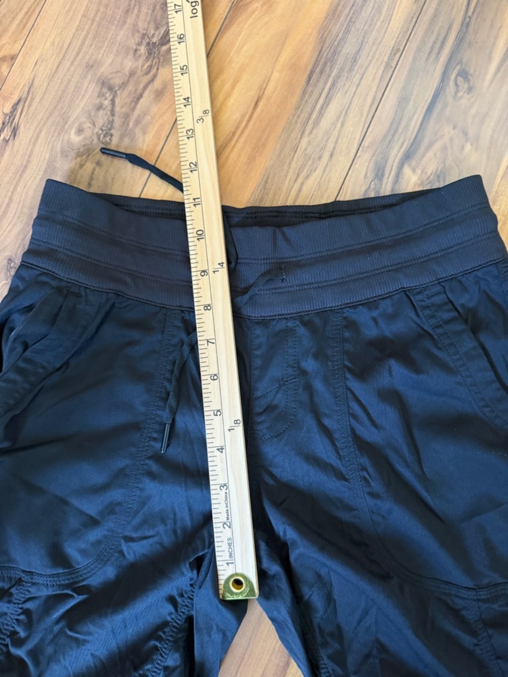 The North Face Womens Aphrodite 2.0 Capri - Black - Picture 11 of 12